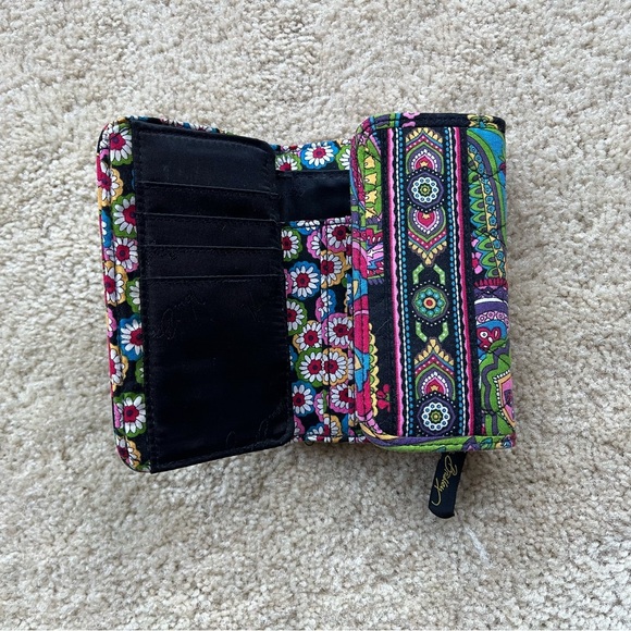 Vera Bradley “Symphony in Hue” Tri-Fold Wallet - EUC - Retired - Picture 4 of 6
